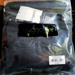 NWT Baggallini Nylon Crossbody Go Bagg With RFID Phone Wristlet Black